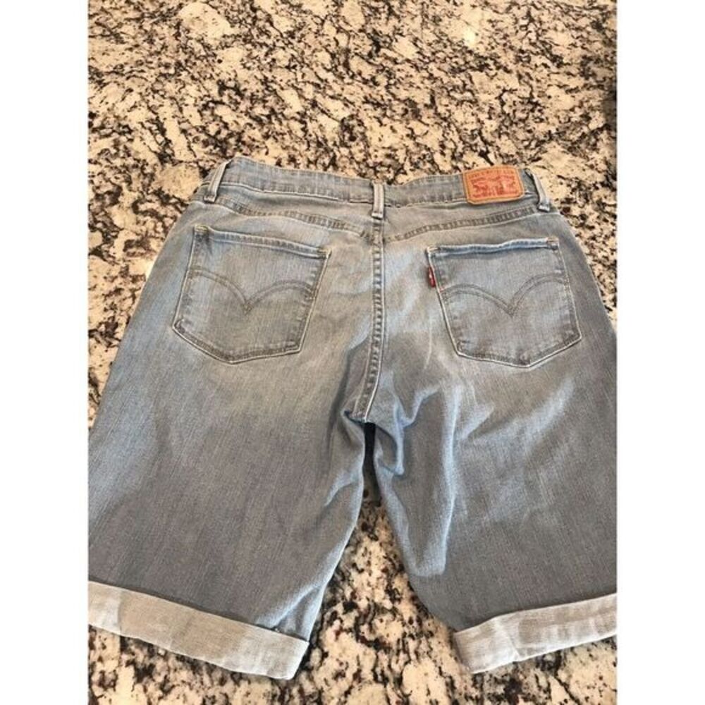 LEVI'S Women's‎ Light Wash Stretch Denim Mid-Rise Cuffed Bermuda Shorts Sz.30